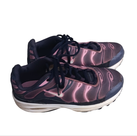 NIKE AIR YOUTH SIZE 3 BLACK AND PINK RUNNING SHOE SNEAKERS - Picture 4 of 6